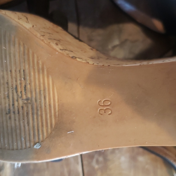 H&M - Picture 9 of 9